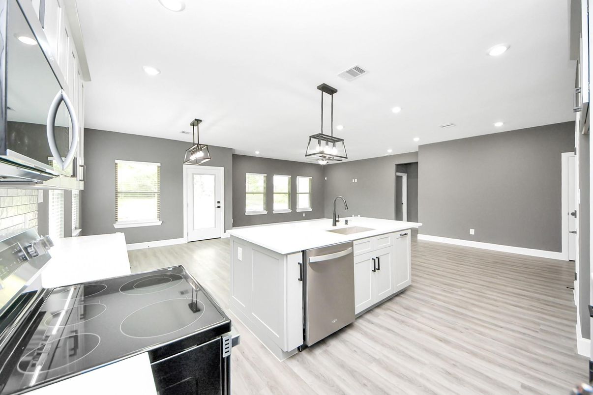 Interior, Kitchen, Pendant Lights, Recessed Lighting, Wood Texture Flooring