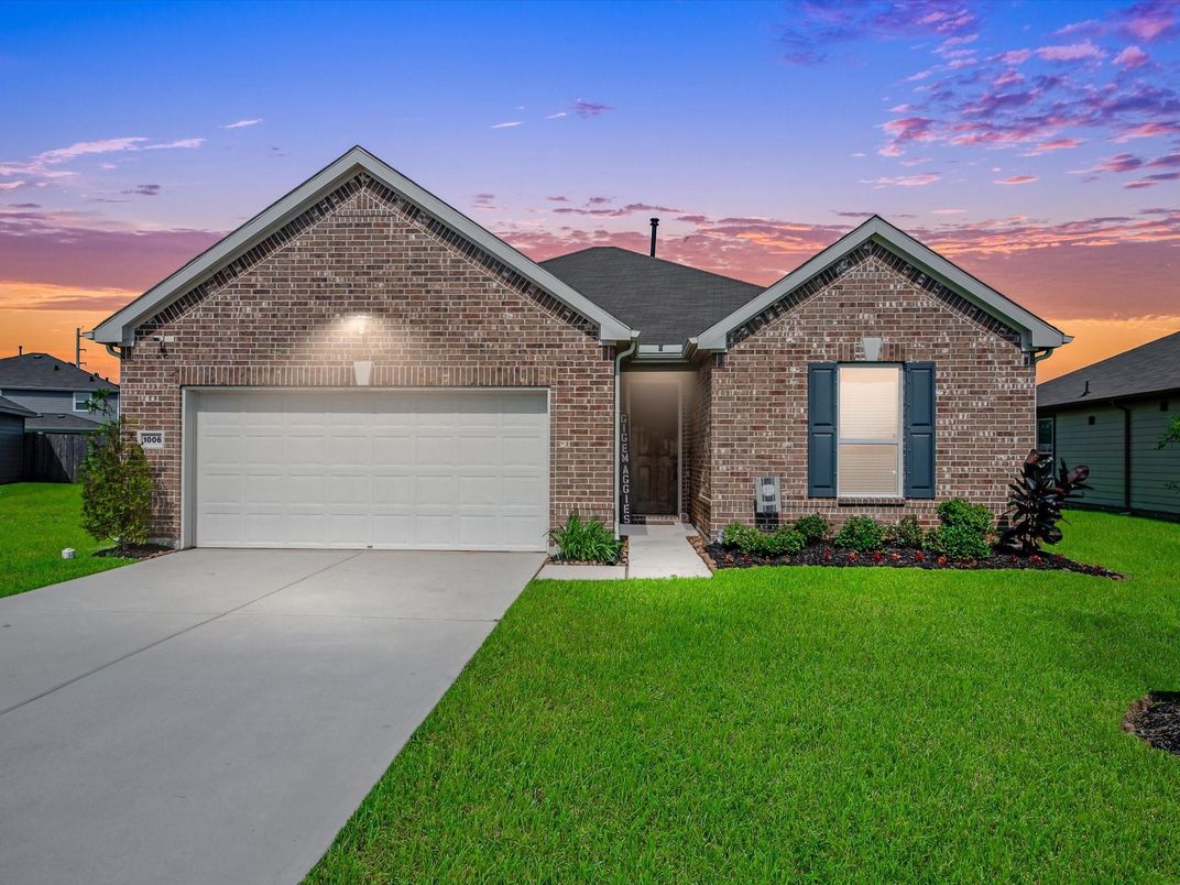 Attached, Exterior, Facade, Brick Facade, Brick Traditional