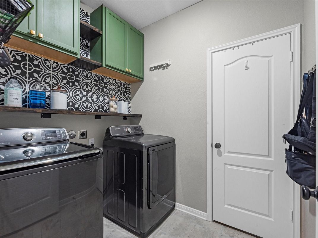 Interior, Washer