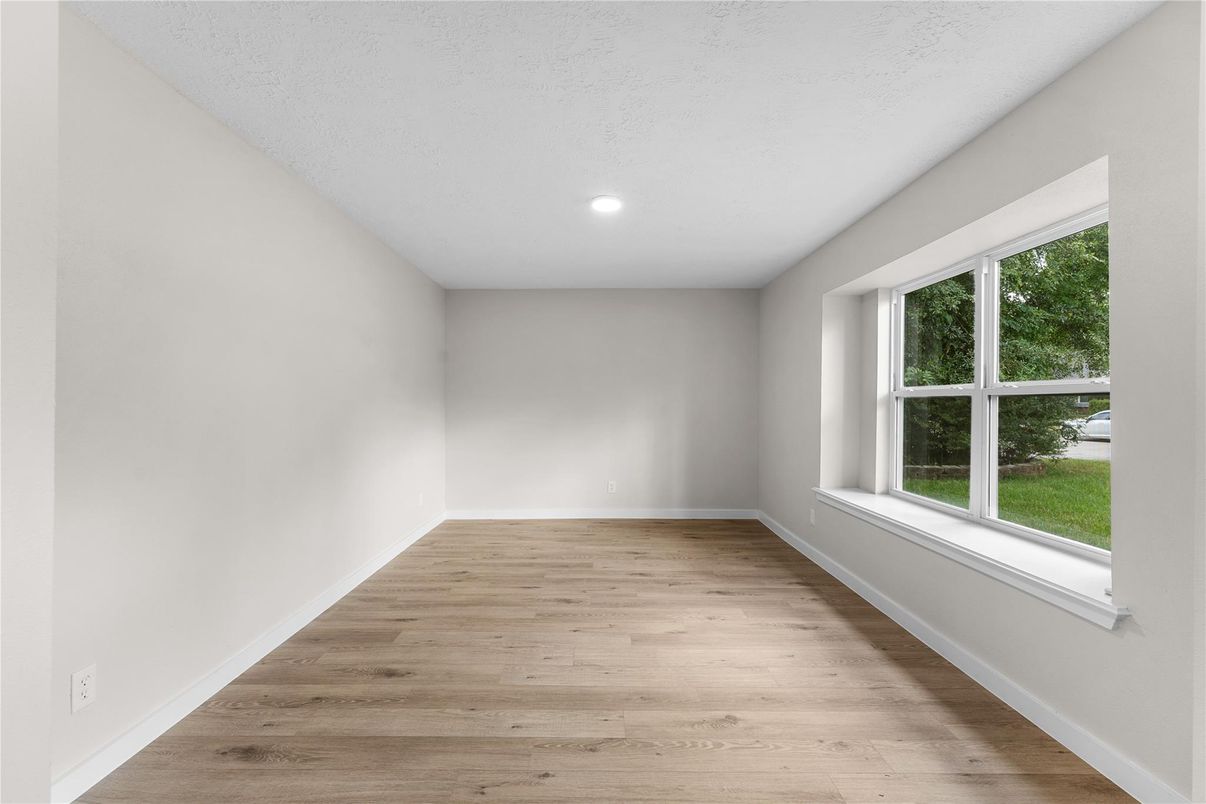 Empty room, Interior, Recessed Lighting, Wood Texture Flooring