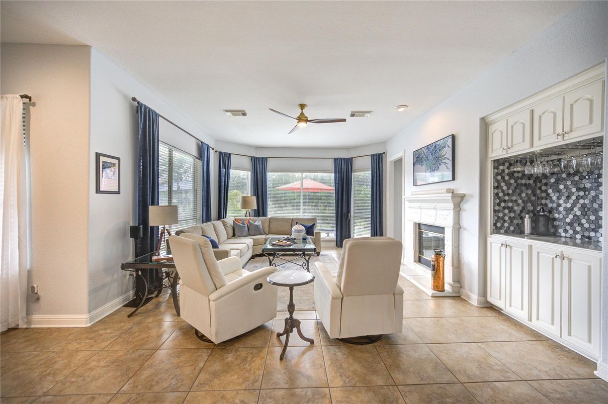 Fireplace, Interior, Living room, Recessed Lighting
