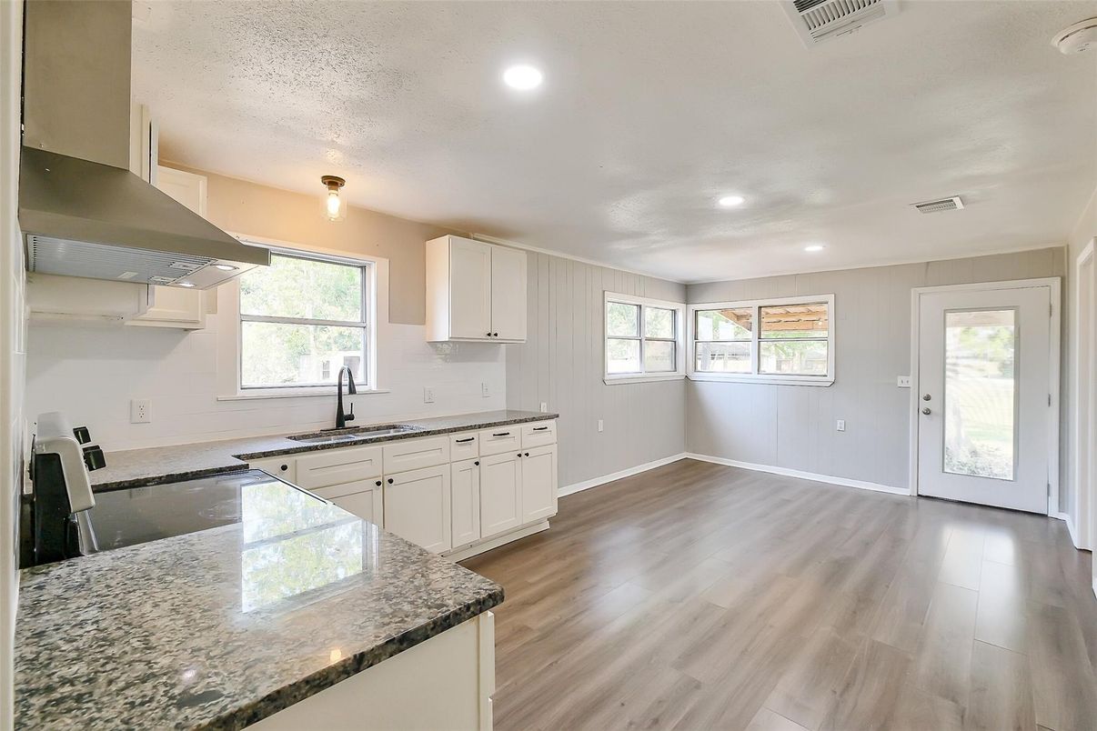 Interior, Kitchen, Recessed Lighting, Wood Texture Flooring