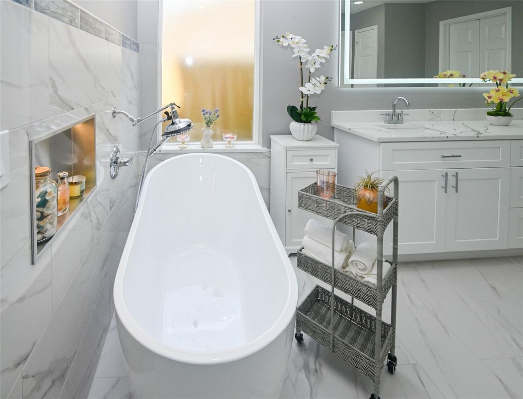 Bathroom, Dual Sink Vanities, Free Standing Baths, Interior, Marble, Marble Walls
