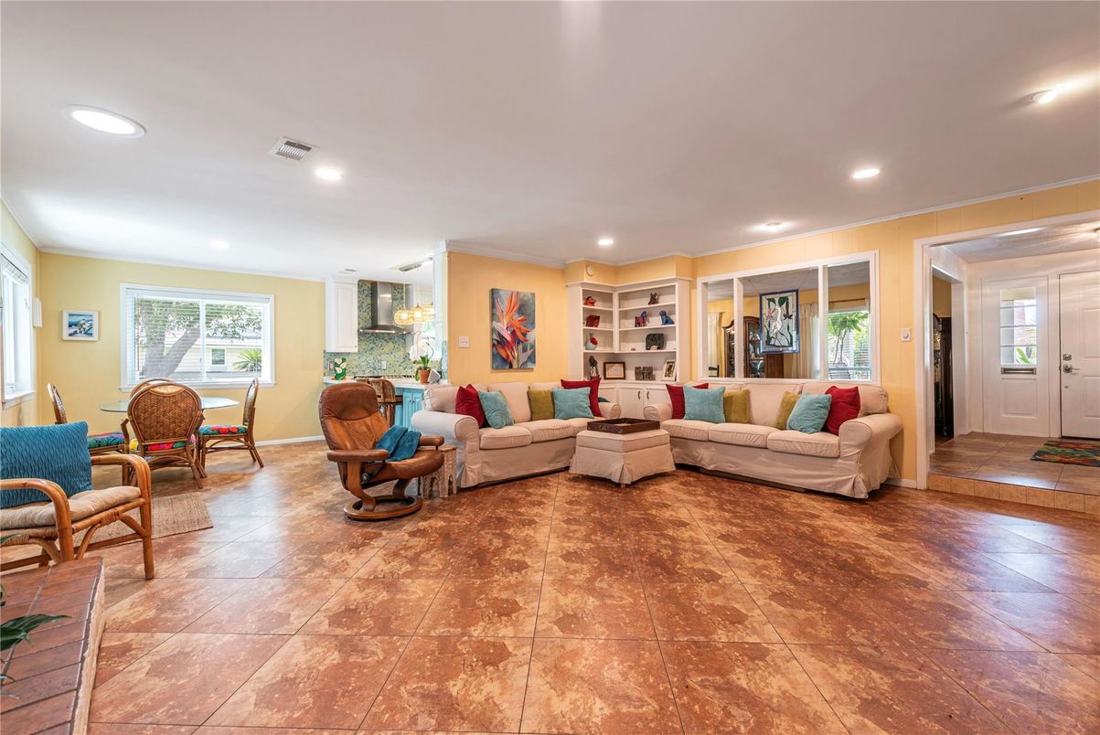 Dining room, Interior, Living room, Recessed Lighting