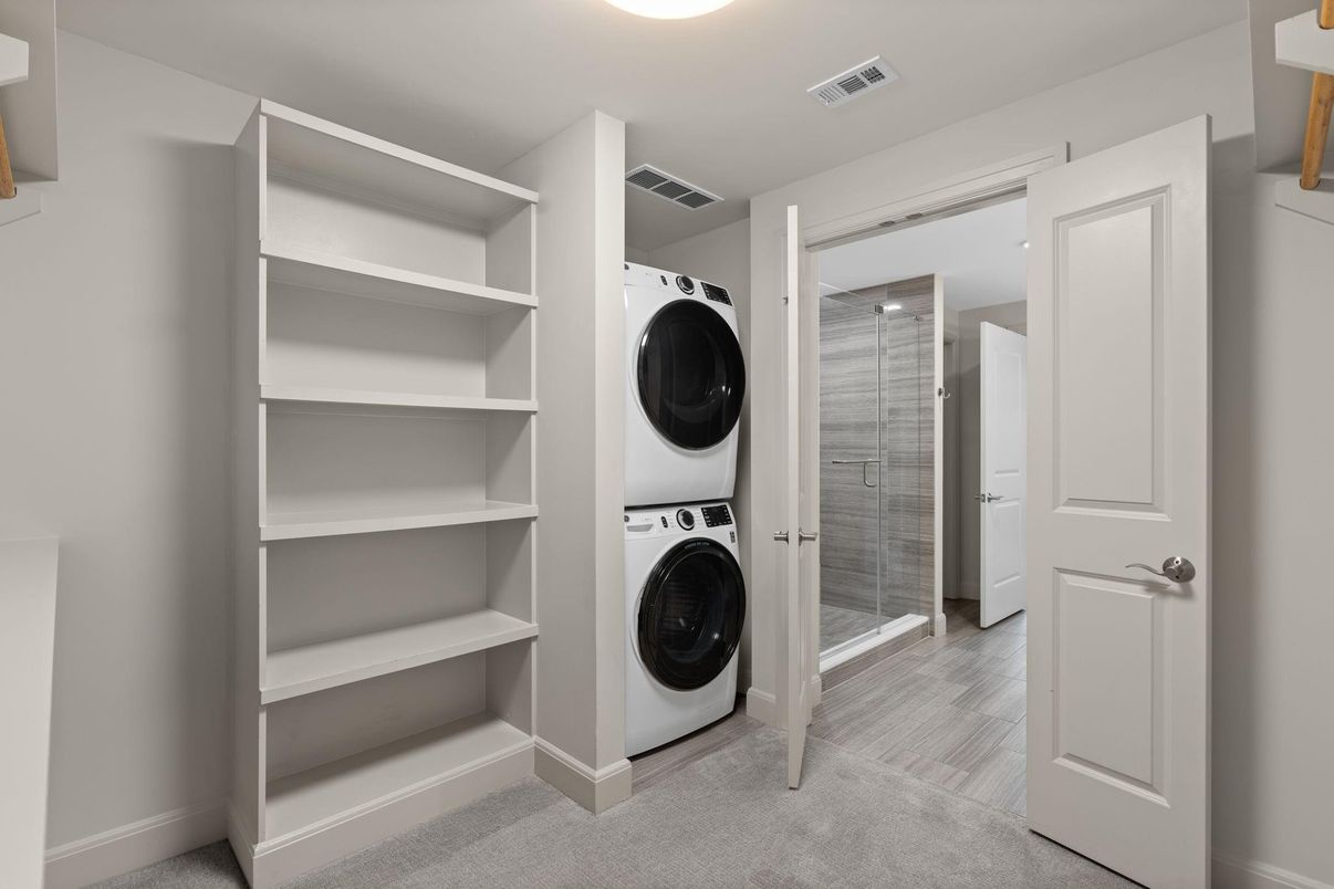 Interior, Utility Closets, Washer, Wood Texture Flooring