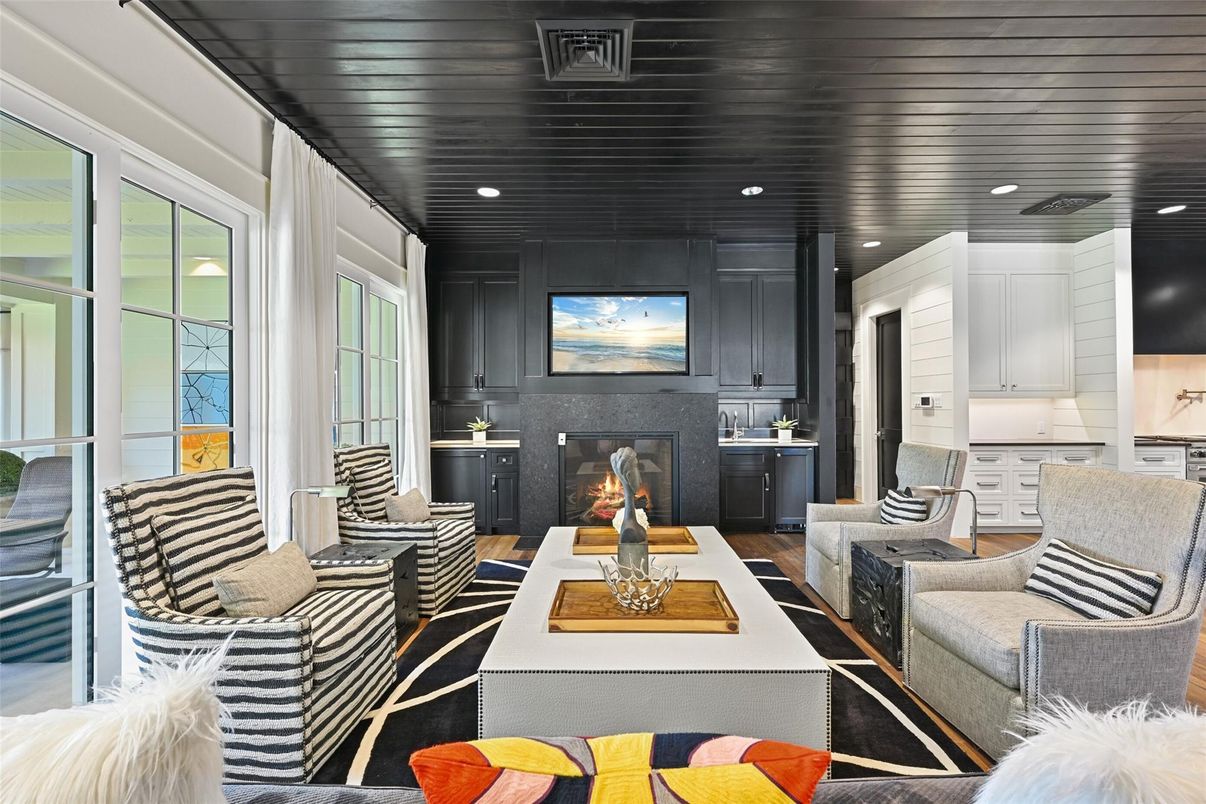 Fireplace, Interior, Living room, Recessed Lighting