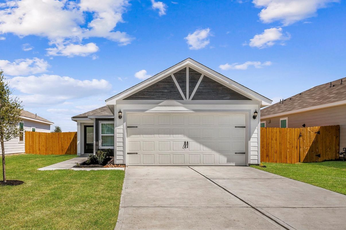 Detached Garage, Exterior