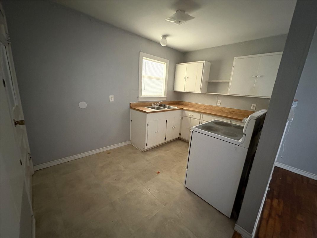 Interior, Kitchen, Washer