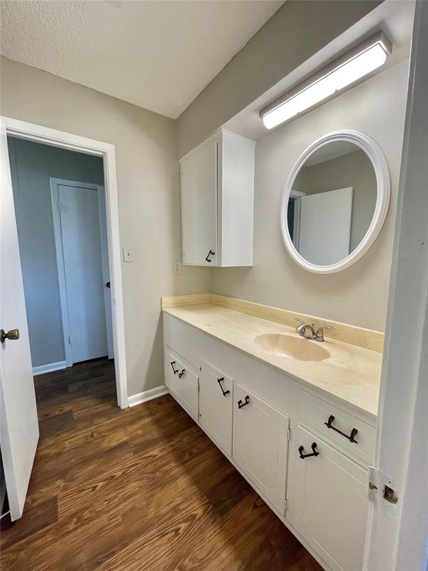 Bathroom, Dual Sink Vanities, Interior, Wood Texture Flooring
