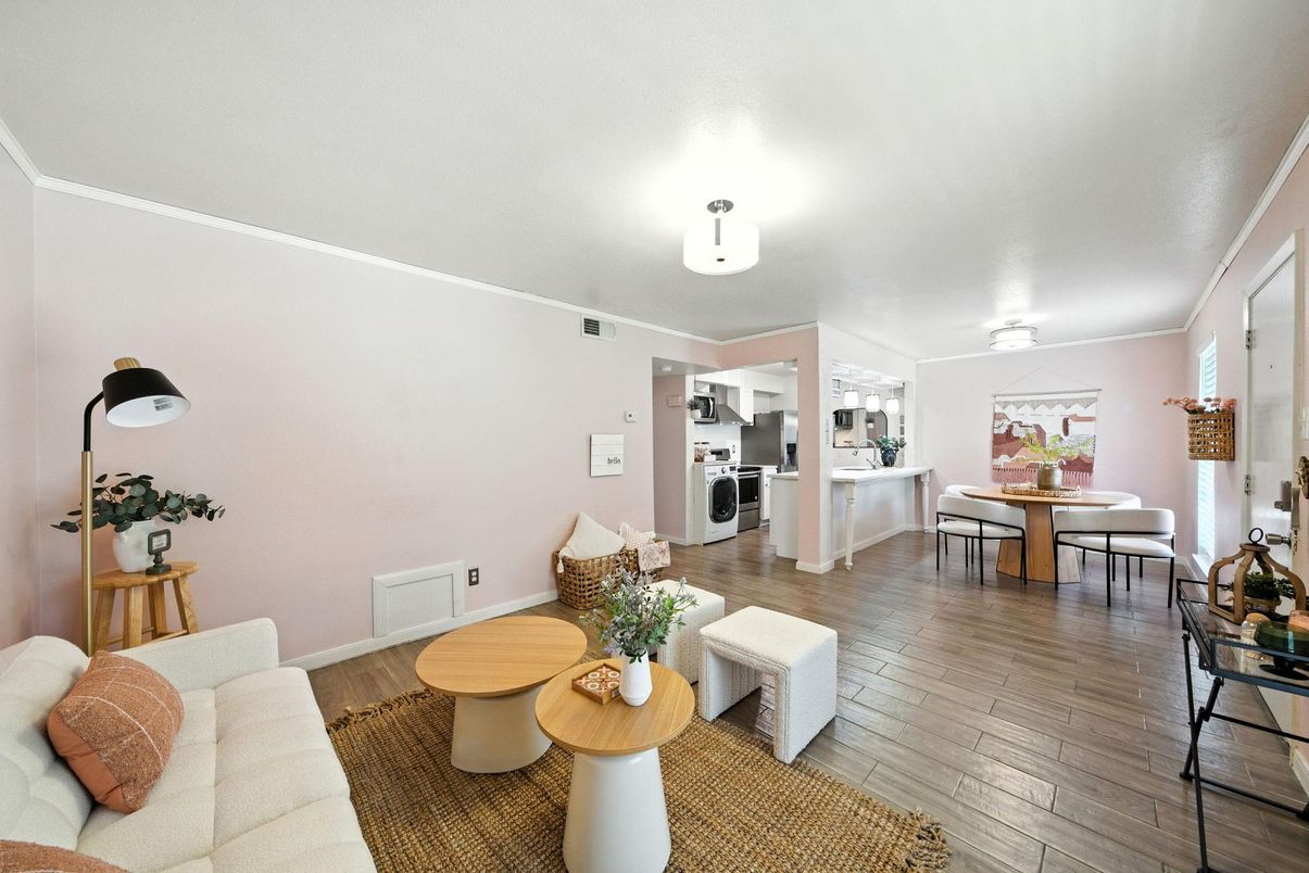 Dining room, Interior, Kitchen, Living room, Stainless Steel Appliances, Wood Texture Flooring