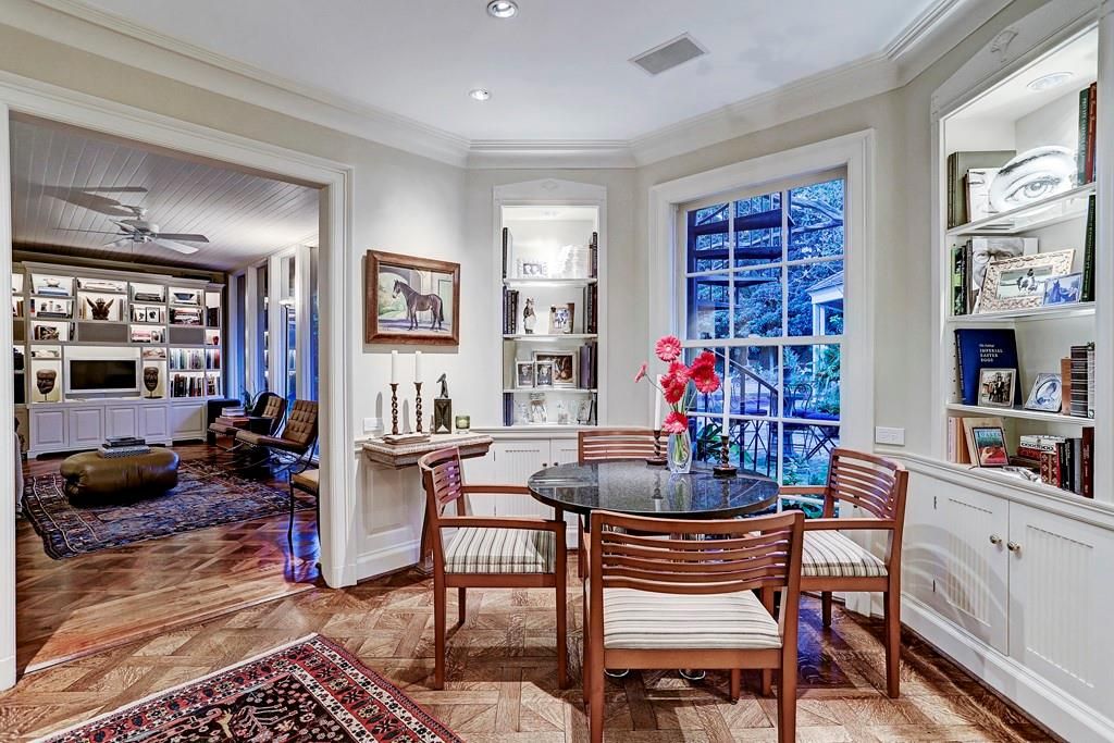 Dining room, Interior, Living room, Recessed Lighting, Wood Texture Flooring