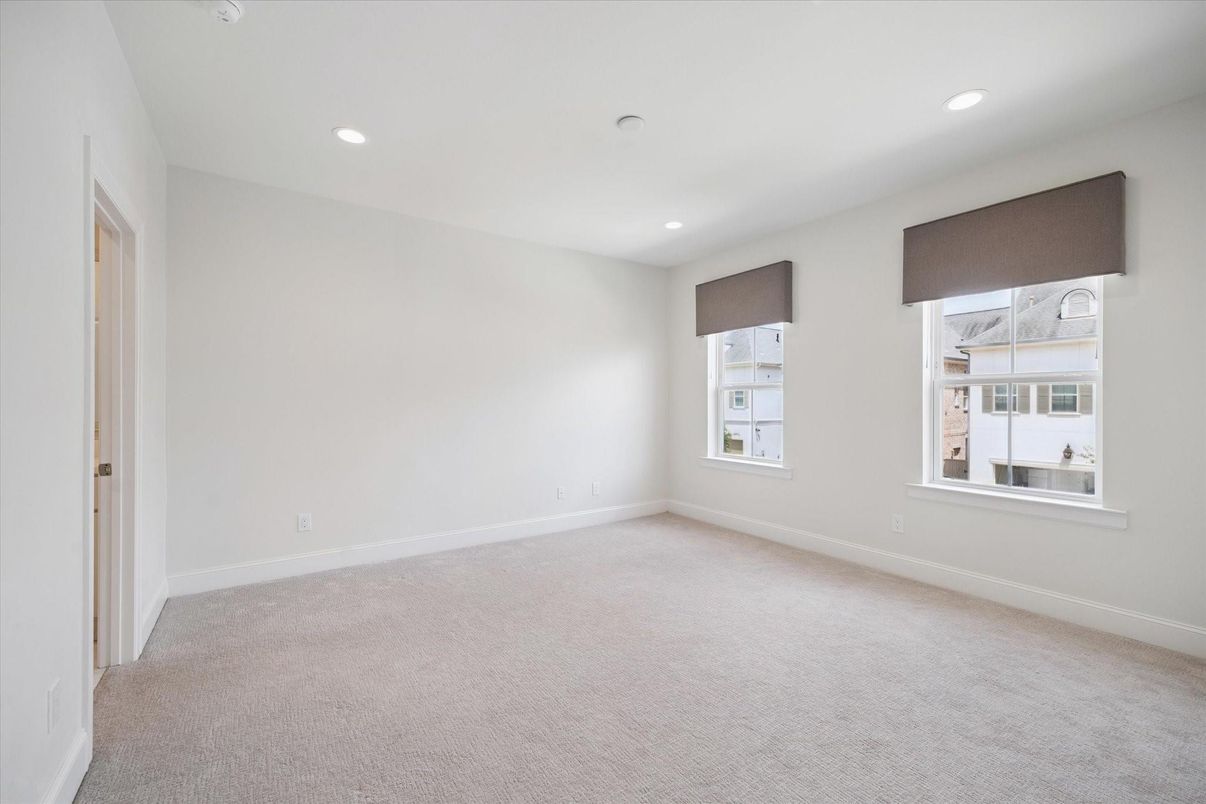 Empty room, Interior, Recessed Lighting