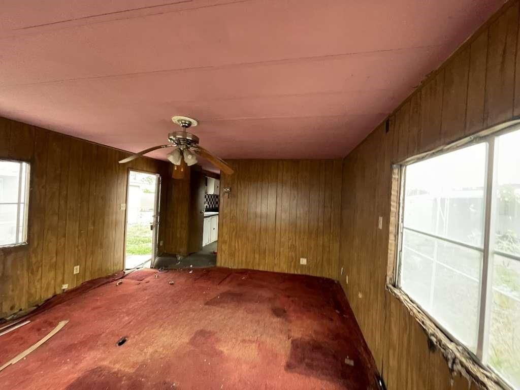 Empty room, Interior, Wooden Walls