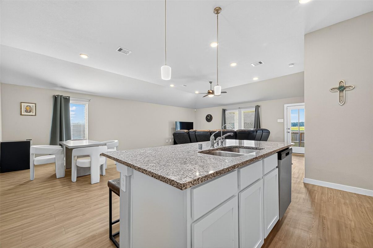 Dining room, Interior, Kitchen, Pendant Lights, Recessed Lighting, Wood Texture Flooring