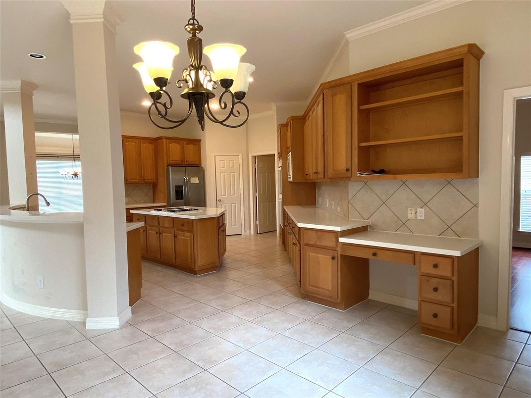 Chandelier, Interior, Kitchen