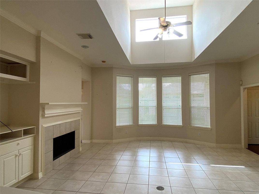 Empty room, Fireplace, Interior