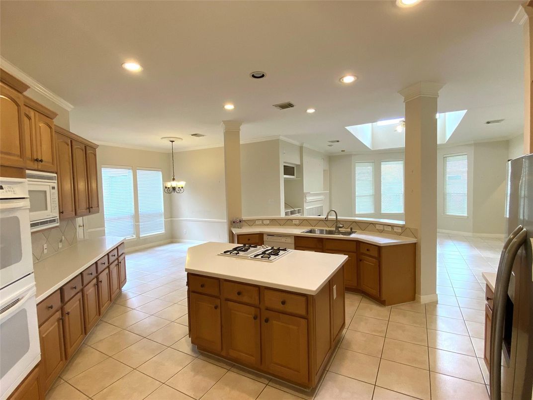 Chandelier, Interior, Kitchen, Pendant Lights, Recessed Lighting