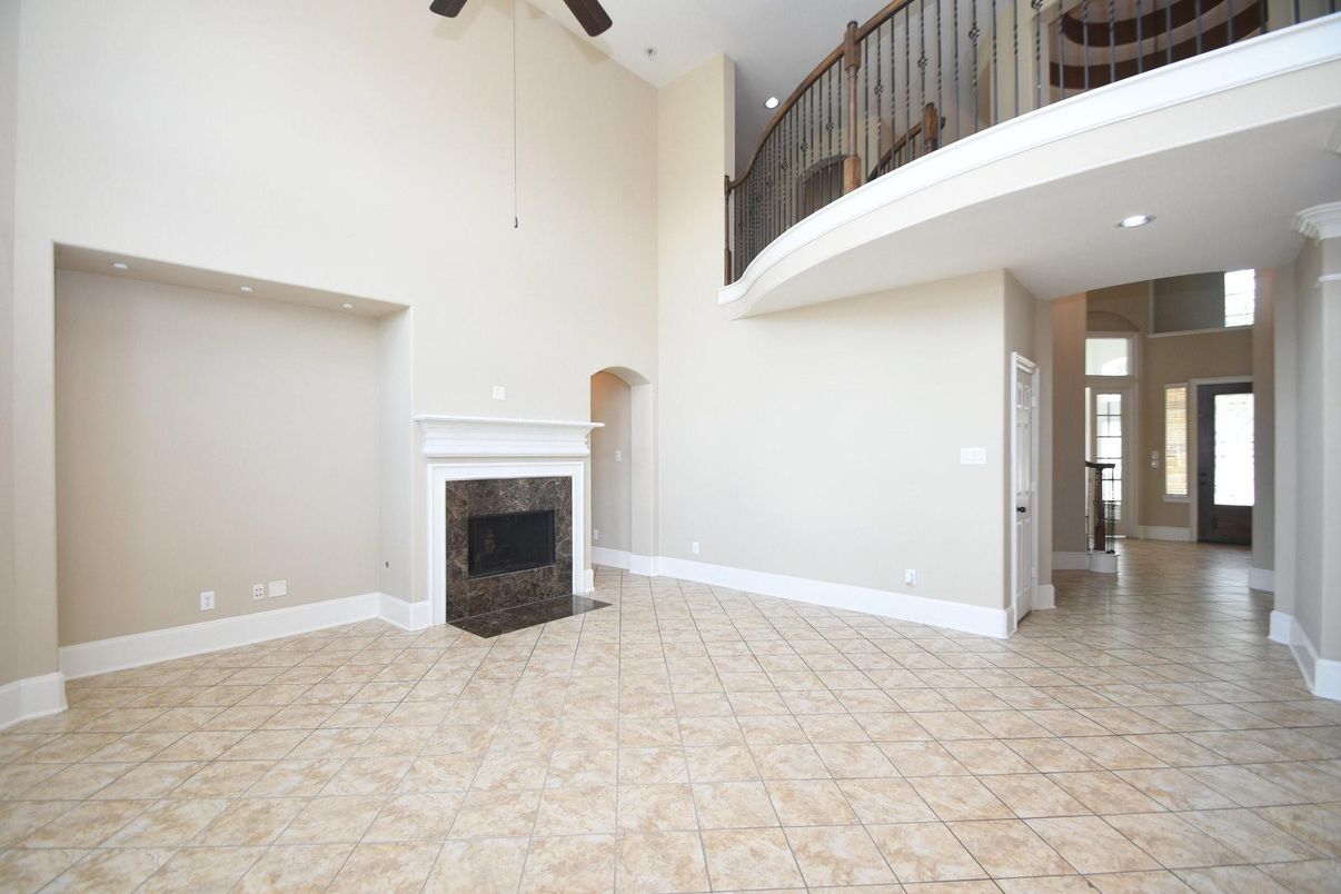 Fireplace, Interior, Recessed Lighting