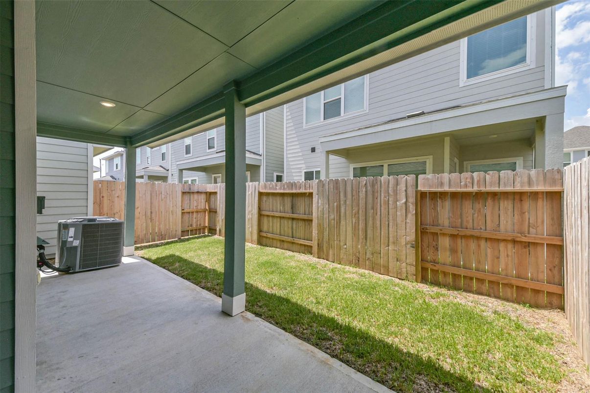 Backyard, Exterior