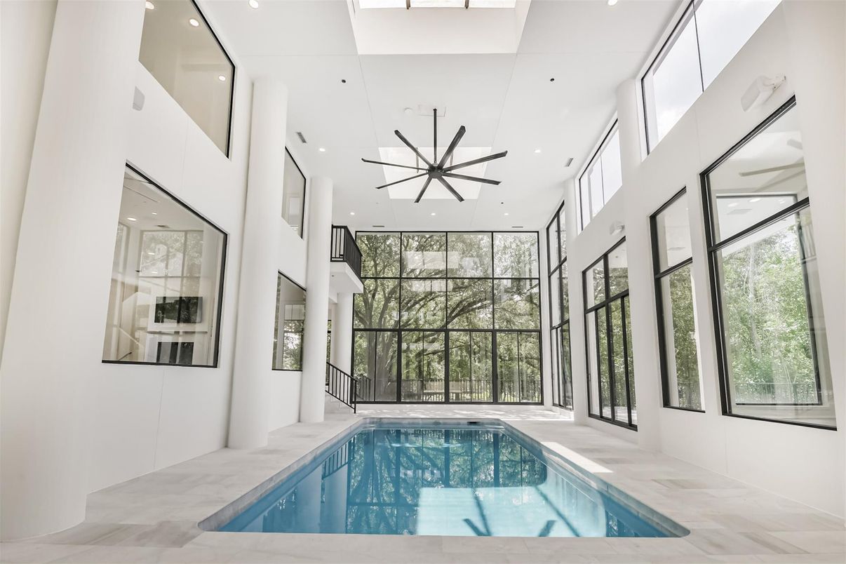 Interior, Pendant Lights, Pool, Recessed Lighting