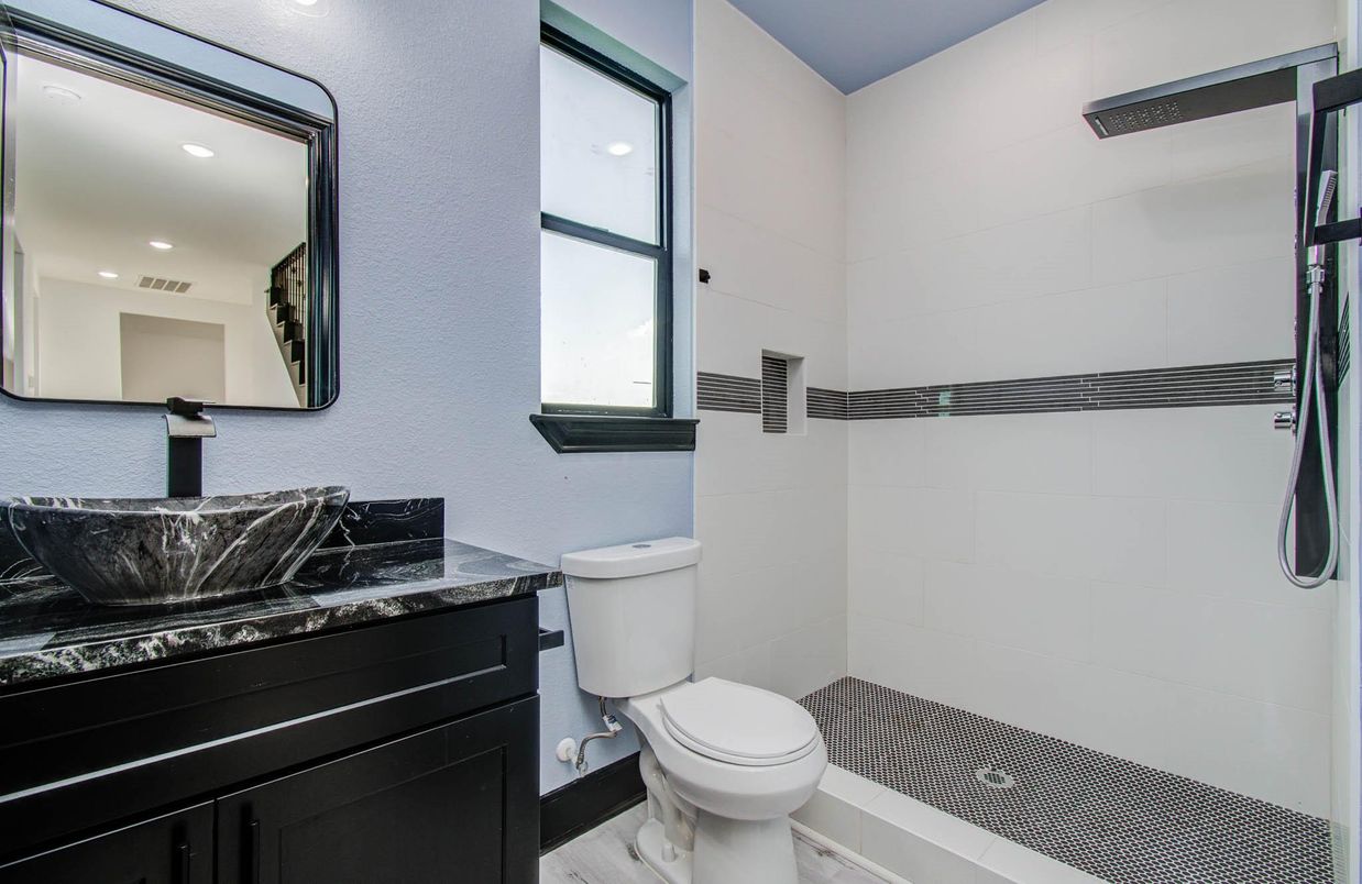 Bathroom, Interior, Recessed Lighting