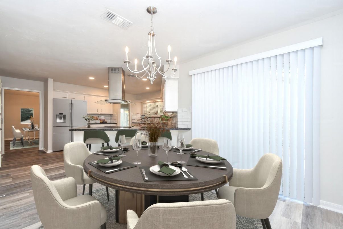 Chandelier, Dining room, Interior, Kitchen, Recessed Lighting, Wood Texture Flooring