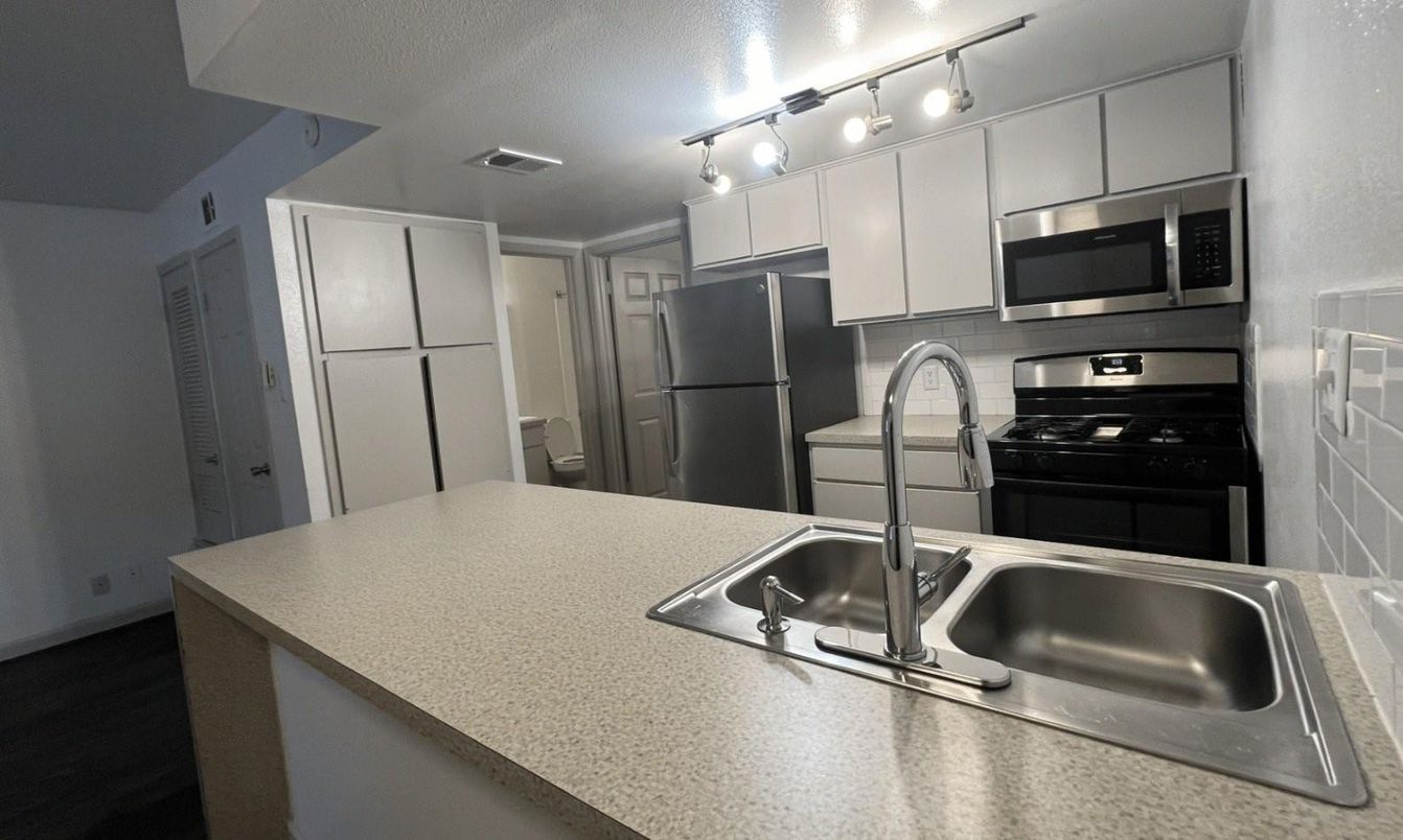 Interior, Kitchen, Stainless Steel Appliances