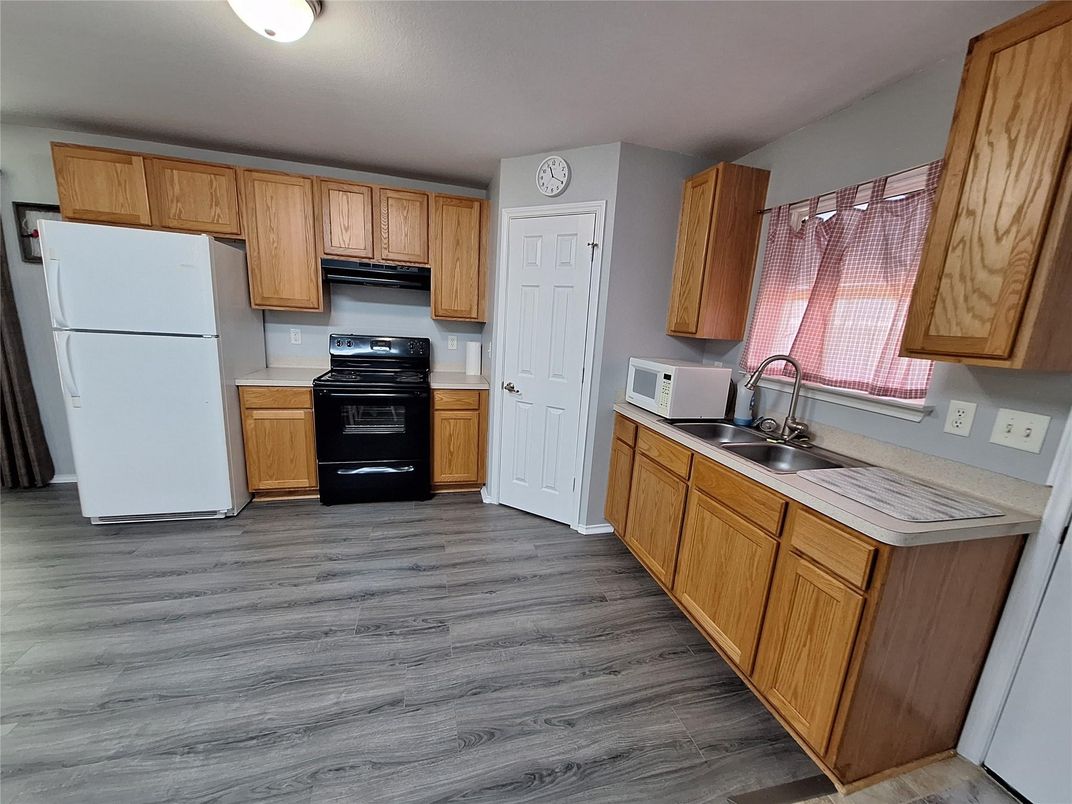 Interior, Kitchen, Wood Texture Flooring