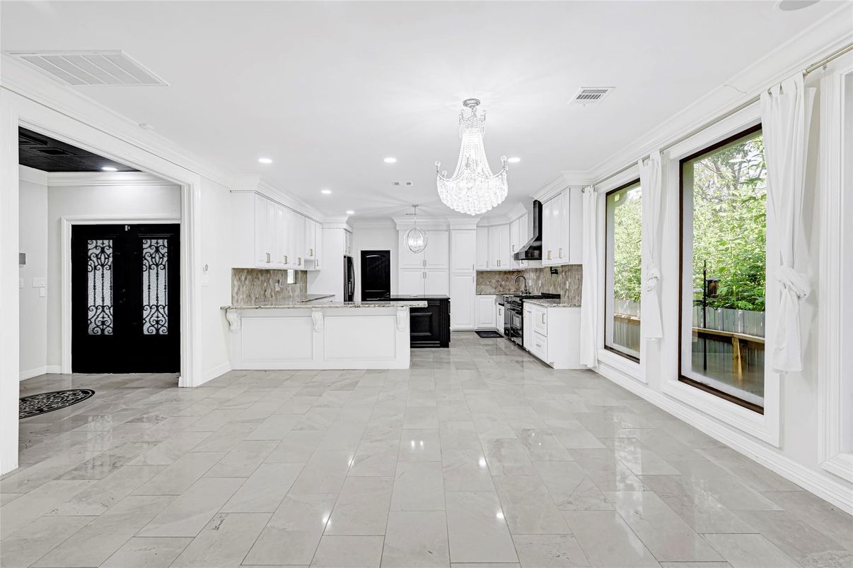 Chandelier, Interior, Kitchen, Recessed Lighting