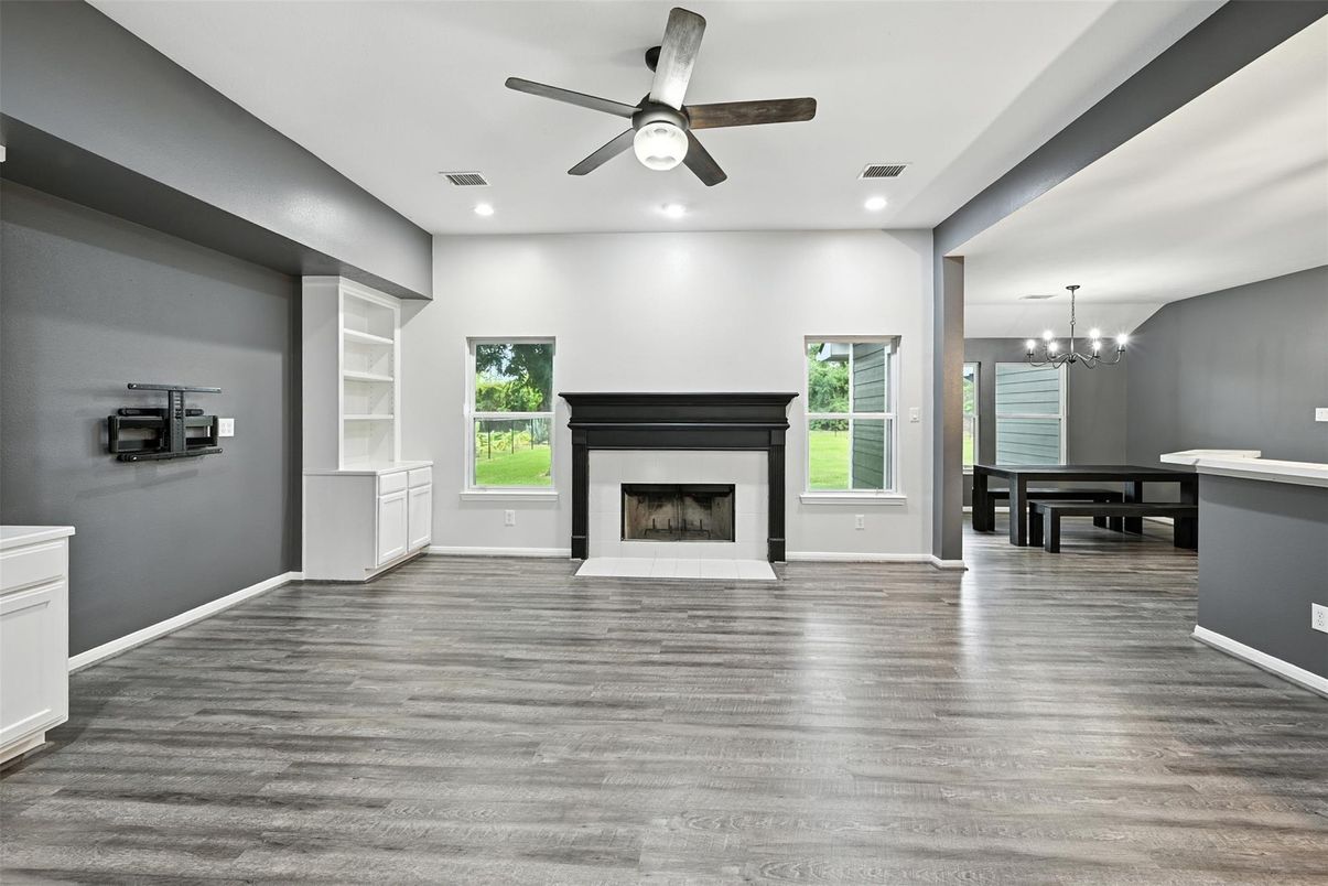 Chandelier, Dining room, Fireplace, Interior, Recessed Lighting, Wood Texture Flooring