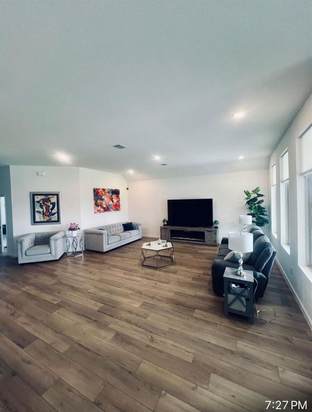 Interior, Living room, Recessed Lighting, Wood Texture Flooring