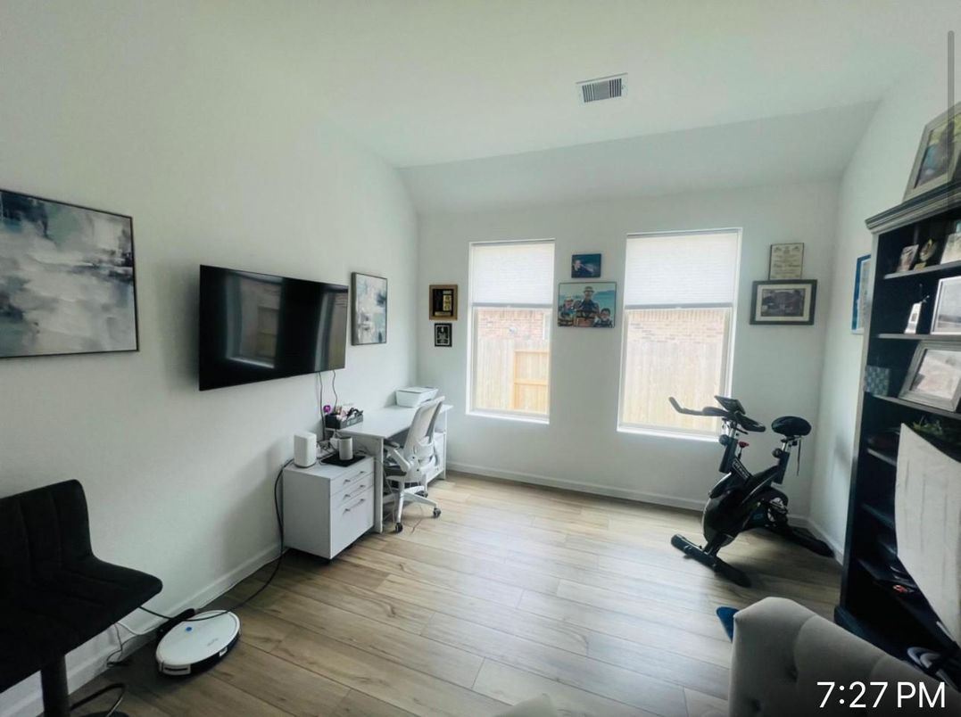 Fitness Equipment, Home Office, Interior, Wood Texture Flooring