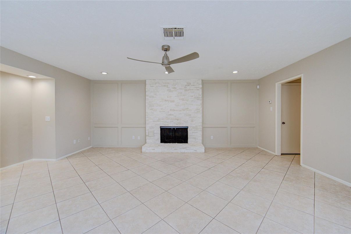 Empty room, Fireplace, Interior, Recessed Lighting