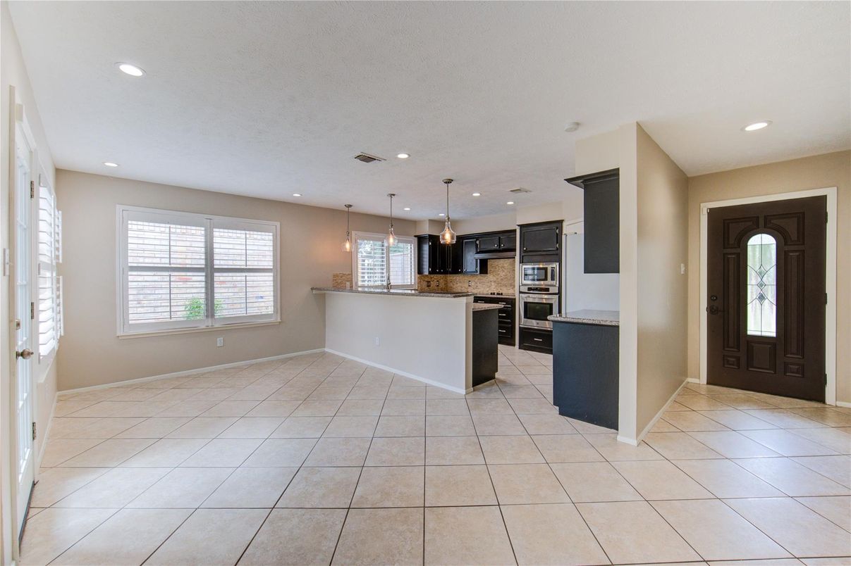 Interior, Kitchen, Pendant Lights, Recessed Lighting, Stainless Steel Appliances