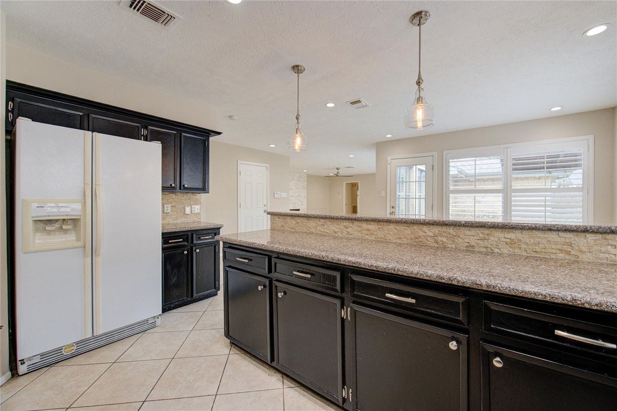 Interior, Kitchen, Pendant Lights, Recessed Lighting
