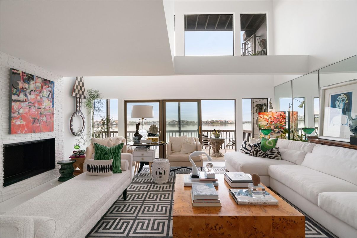 Fireplace, Interior, Living room, Water