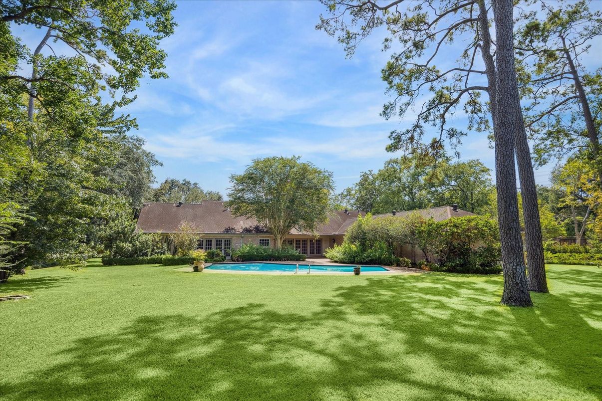 Backyard, Exterior, Pool