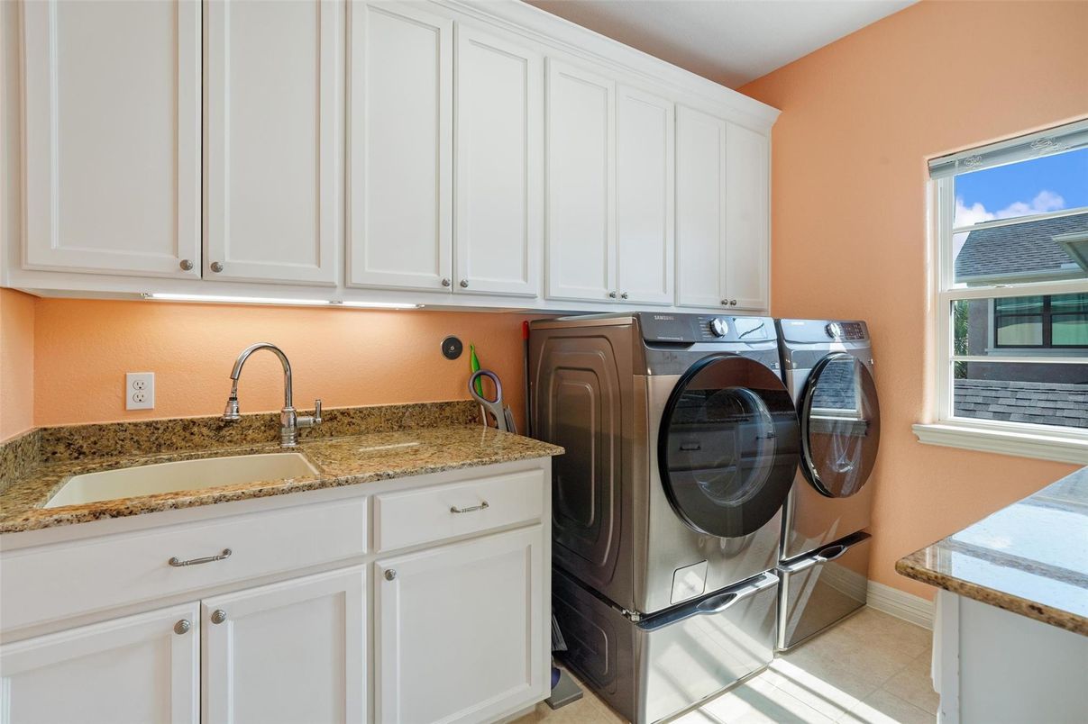 Interior, Washer