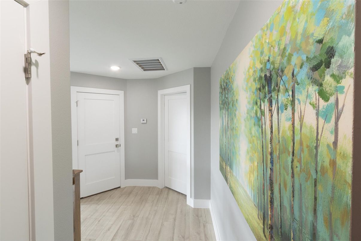 Interior, Recessed Lighting, Wood Texture Flooring