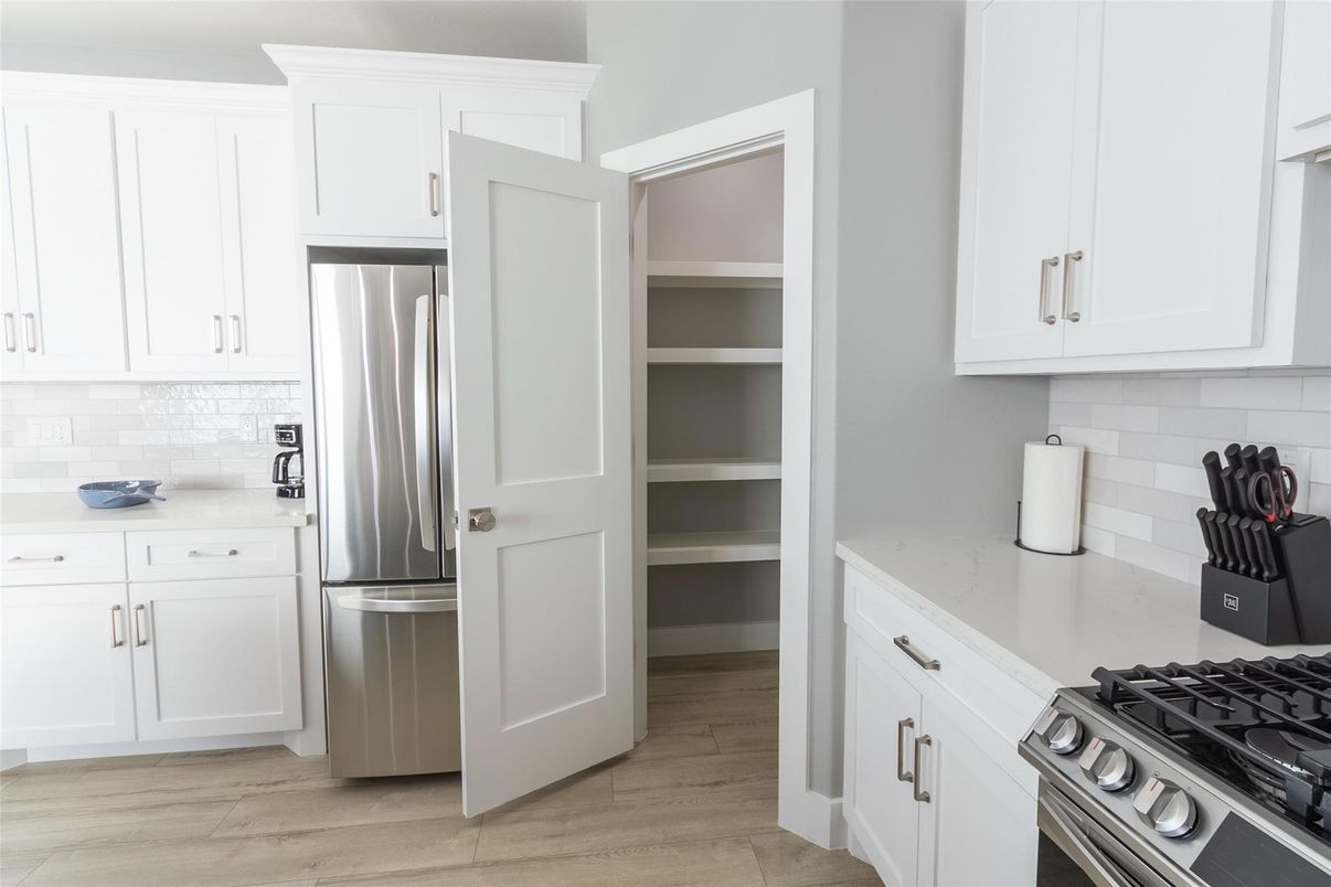 Interior, Kitchen, Stainless Steel Appliances, Wood Texture Flooring