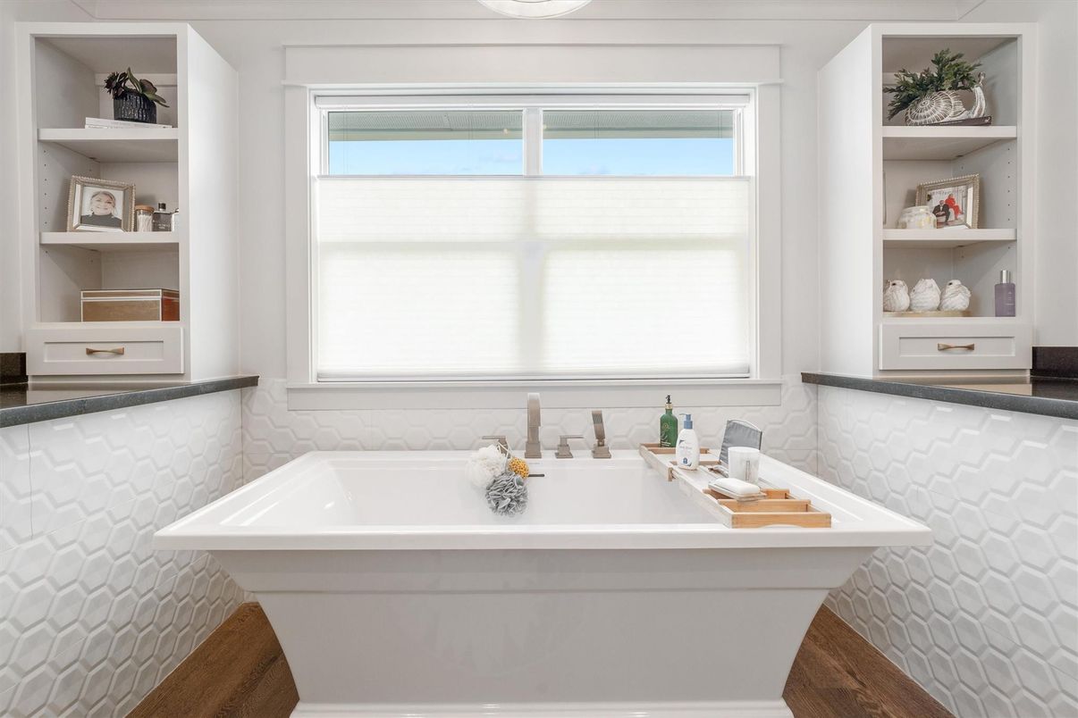 Bathroom, Interior, Wood Texture Flooring