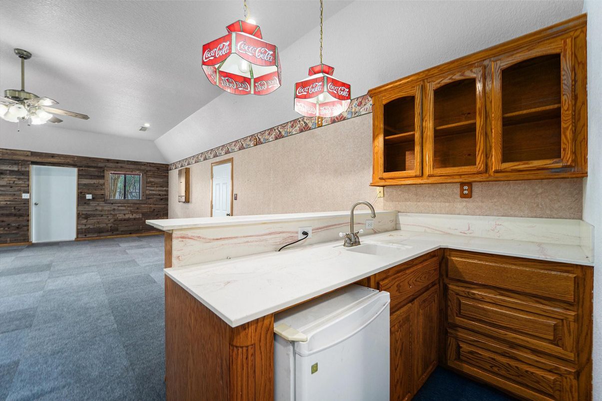 Interior, Kitchen, Pendant Lights, Wooden Walls