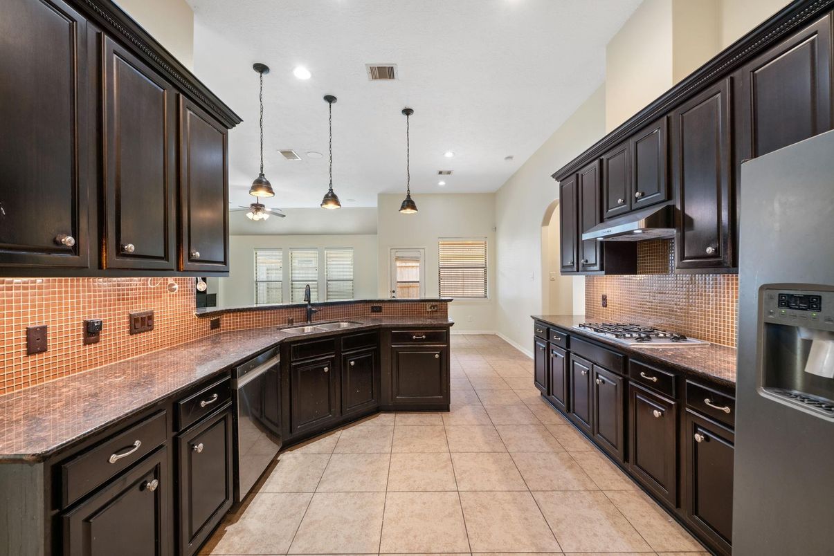 Interior, Kitchen, Pendant Lights, Recessed Lighting