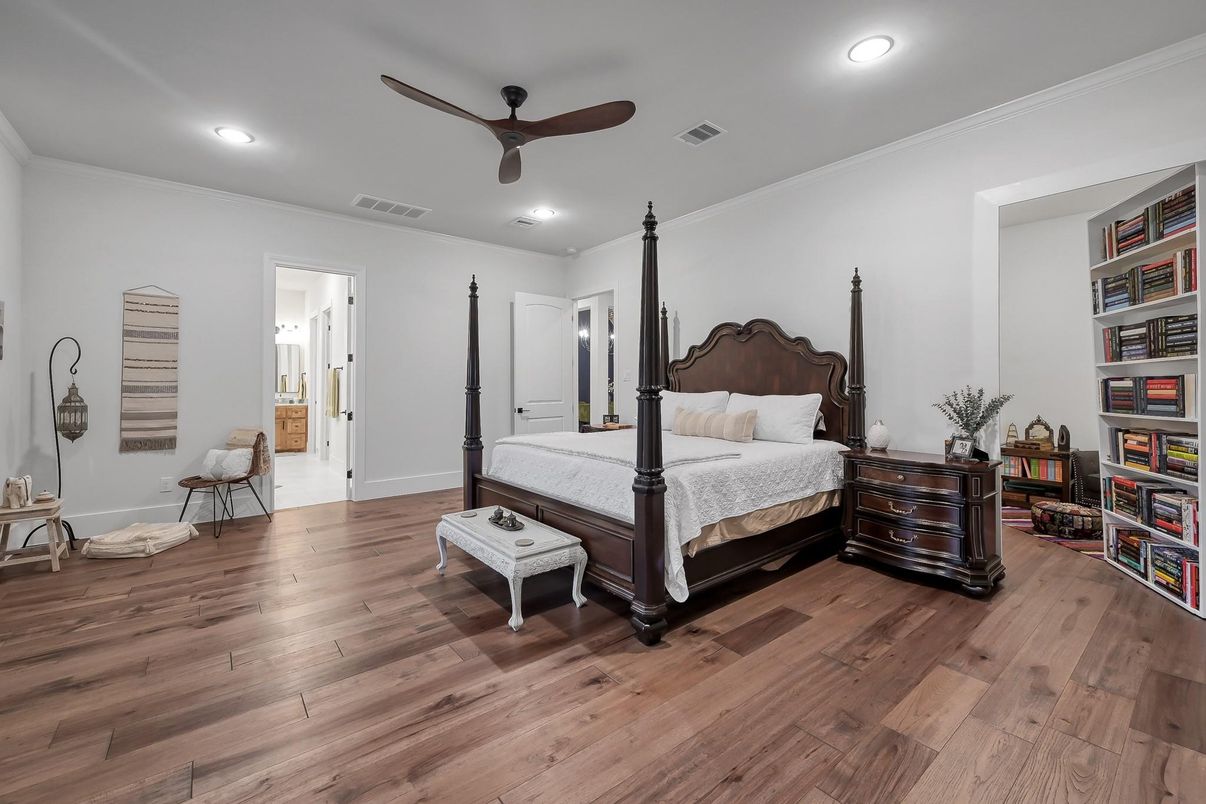 Bedroom, Interior, Recessed Lighting, Wood Texture Flooring