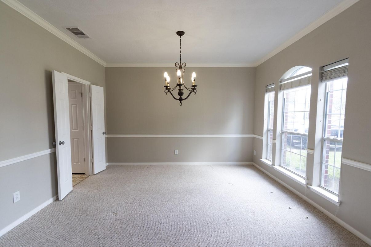 Chandelier, Empty room, Interior