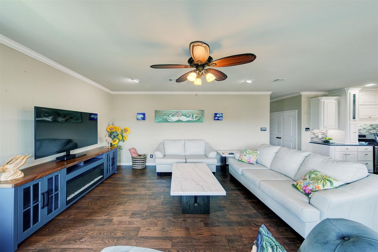 Interior, Kitchen, Living room, Recessed Lighting, Wood Texture Flooring