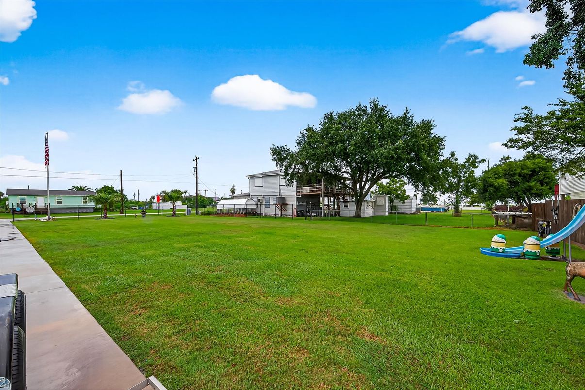 Backyard, Exterior, Playground