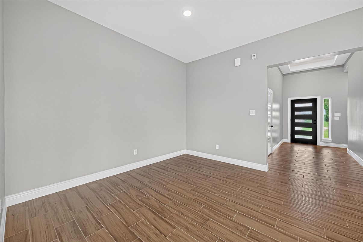 Empty room, Interior, Recessed Lighting, Wood Texture Flooring