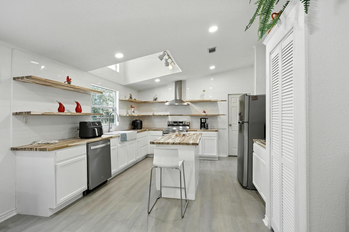 Interior, Kitchen, Recessed Lighting, Wood Texture Flooring