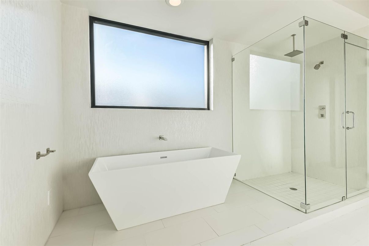 Bathroom, Free Standing Baths, Glass Shower, Interior, Recessed Lighting